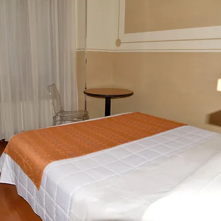 Amadeus E Teatro Hotel