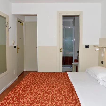 Amadeus E Teatro Hotell Turin