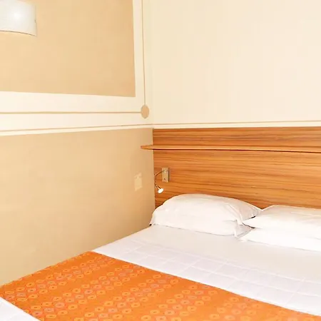 Hotel Amadeus 3*