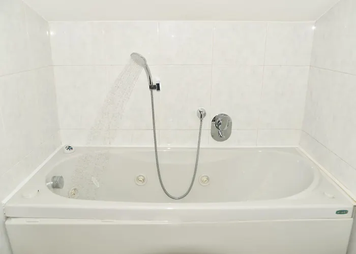 Hotel Amadeus 3*