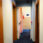 Amadeus Hotel 3*