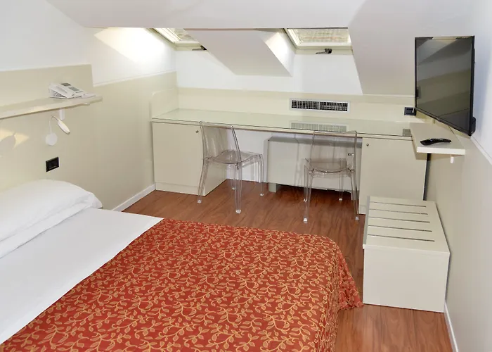Hotel Amadeus 3*